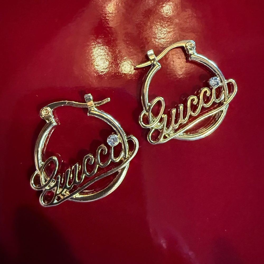Stunning Gucci Gold filled Hoop Earrings w/ swarofski Diamond - Picture 3 of 7
